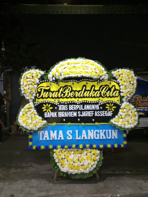 Papan Bunga Duka di Elelim